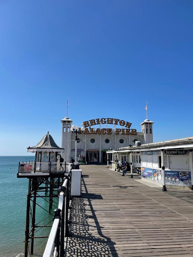 Clock Tower Retreat - Central - Seaside And Shops Brighton Екстериор снимка